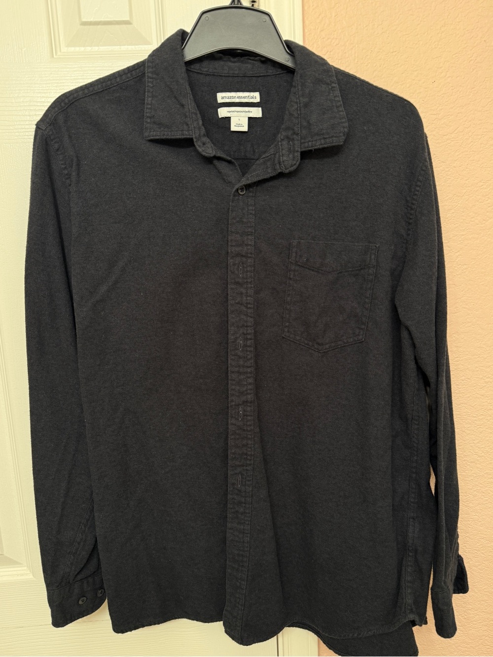 Amazon Essentials Mens L Black Solid Brushed Flannel Long Sleeve Regular Fit